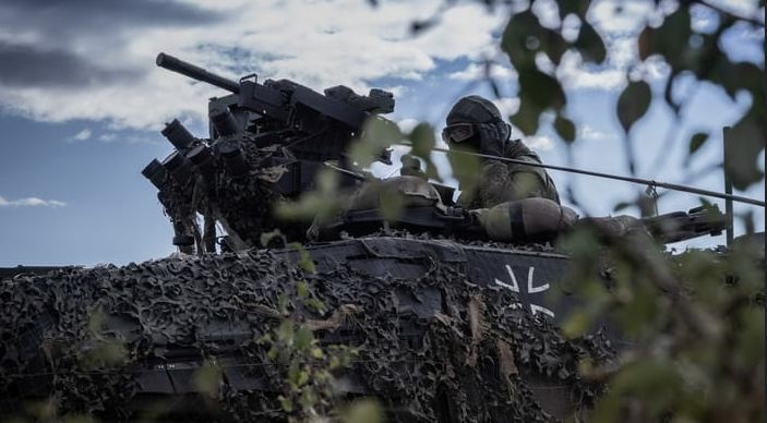ЕС готовит собственное решение по военной помощи Украине, заседание уже в понедельник – Politico