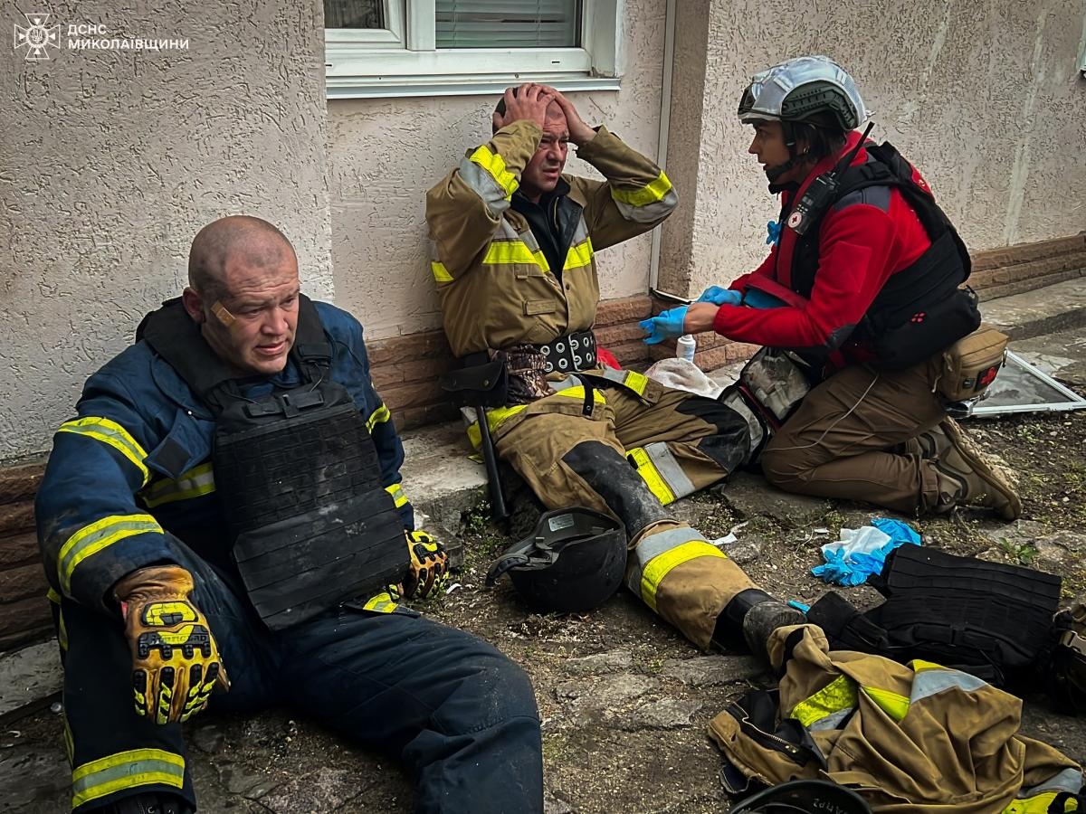 Подробиці вибуху у Миколаєві: що сталося з рятувальниками