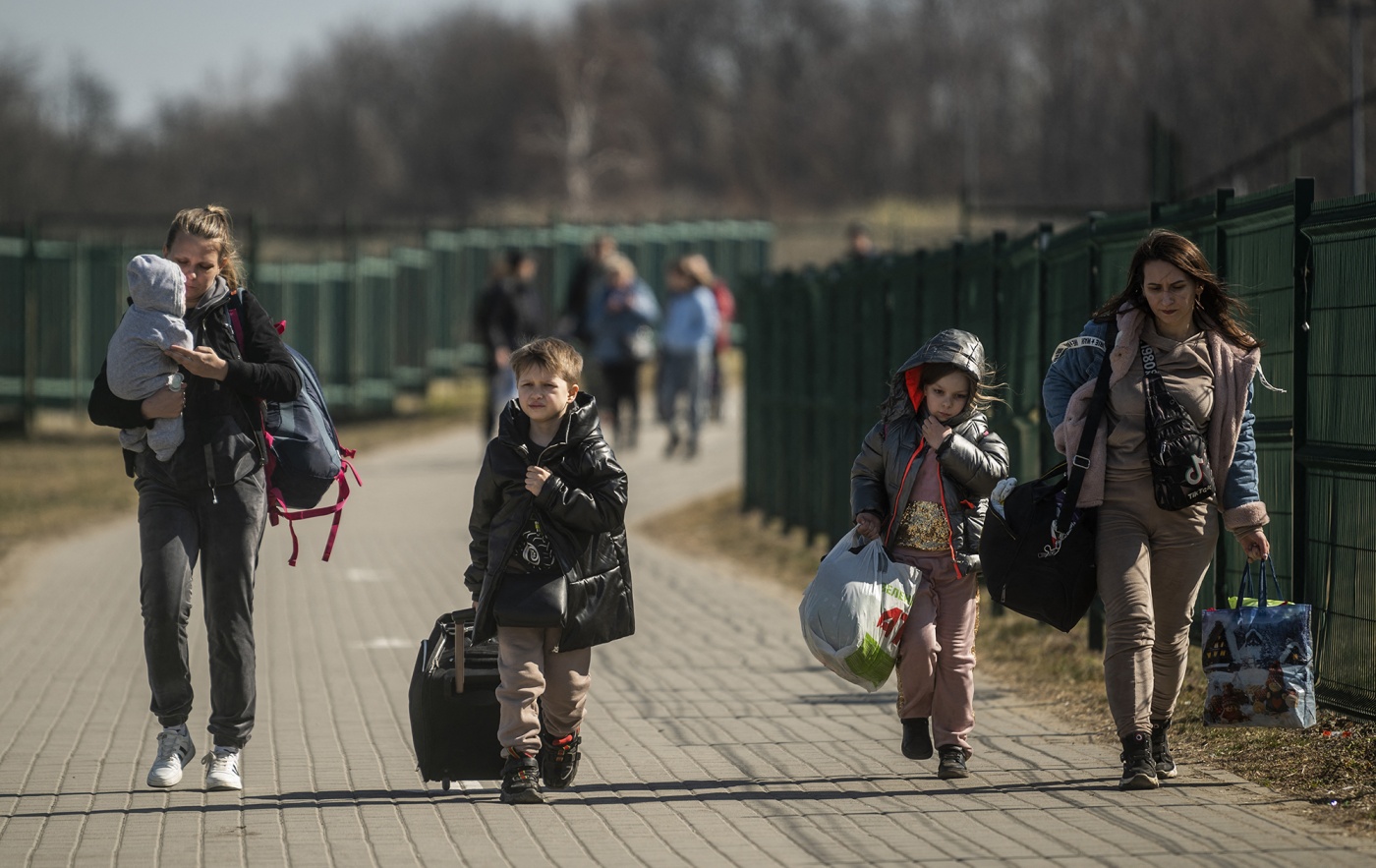 Зміни для українських біженців у Польщі: про що йдеться у проекті поправок до закону