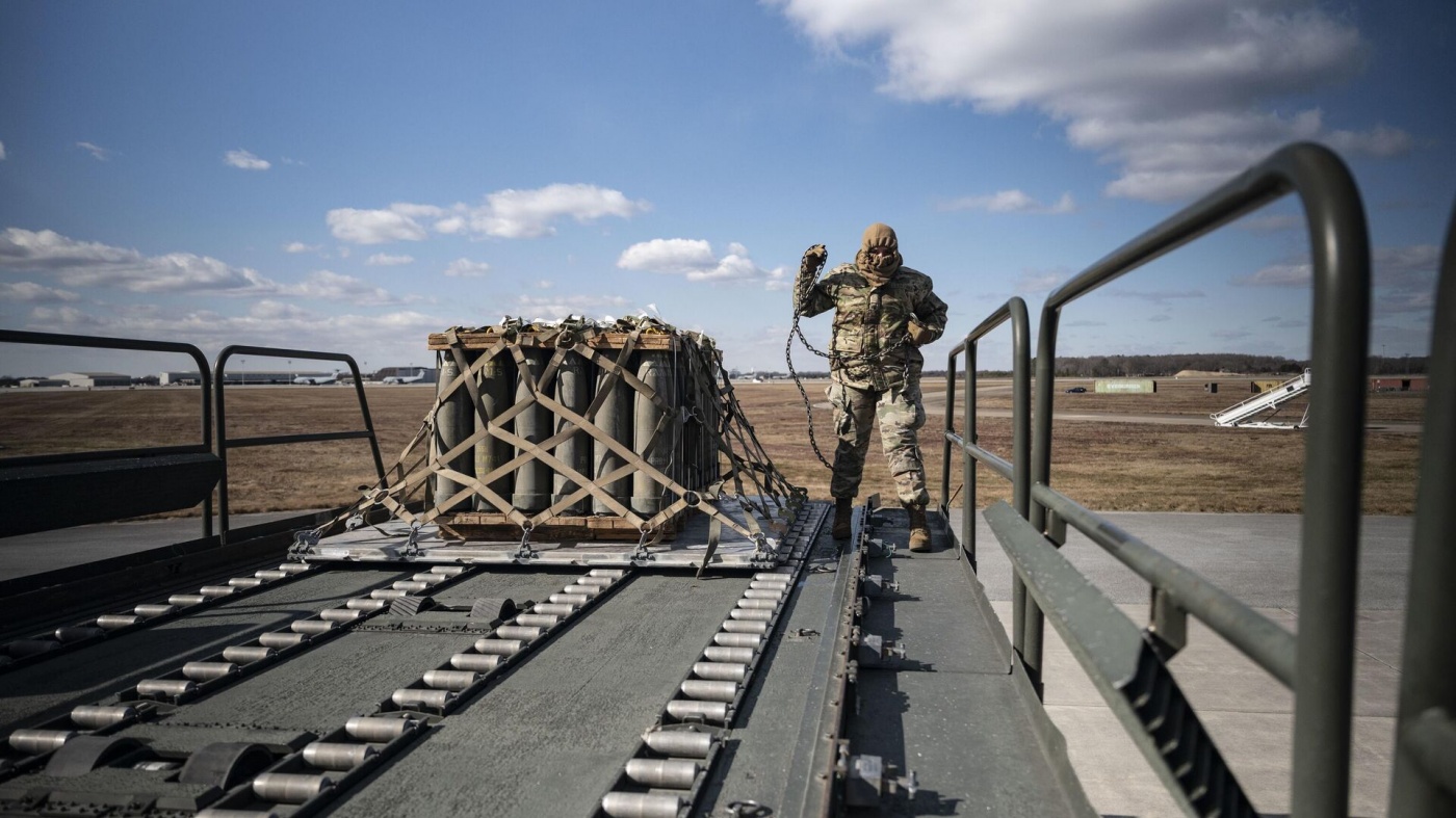 Пакет військової допомоги схвалено: яке озброєння може отримати Україна від США