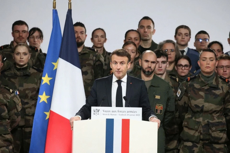Россия не должна победить: Макрон не исключил отправку французских войск в Украину