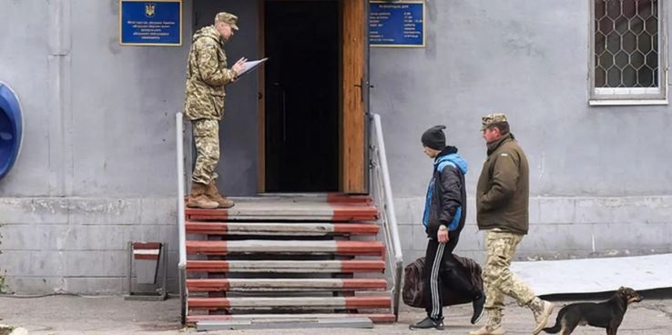 "Островок выживания": где в Киеве успешно прячутся от мобилизации