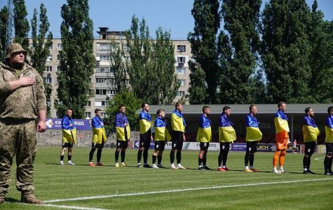 ТЦК прямо з вокзалу доставили до військкомату 25-річного футболіста: чемпіонат на межі зриву