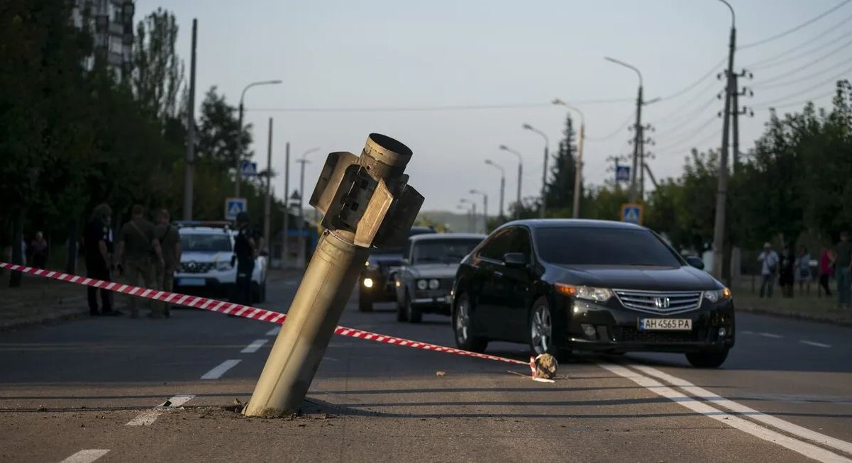 Що робити, якщо обстріл застав у авто: рятувальники дали українцям поради