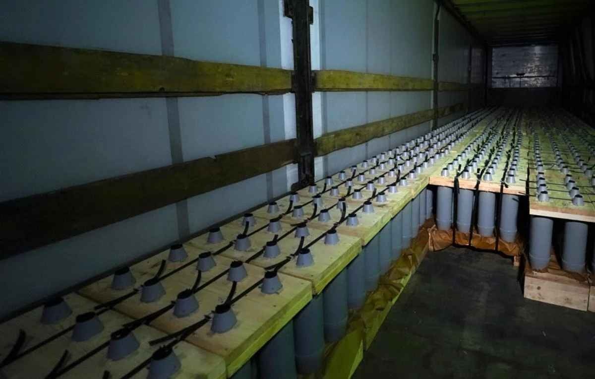 Відключення світла може боляче вдарити по оборонній промисловості України, - NYT