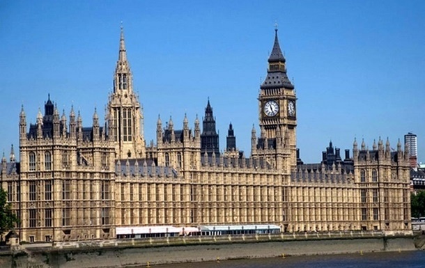 У Великій Британії напередодні виборів розпустили парламент
