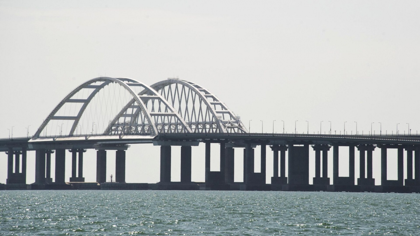 Крымский мост больше не может быть эффективной военной мишенью, - The Independent