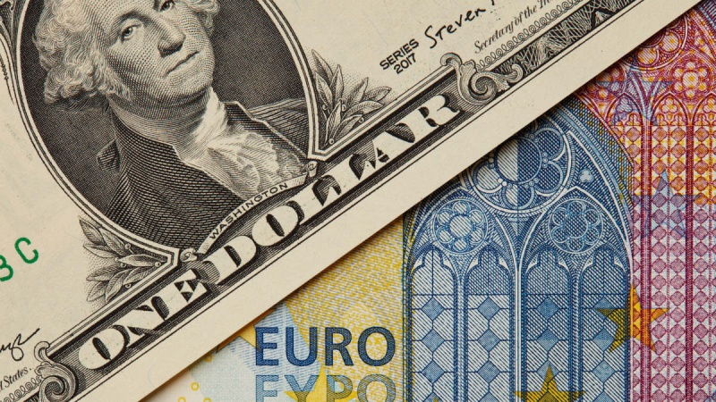 Рост доллара: эксперты объяснили, что происходит на валютном рынке