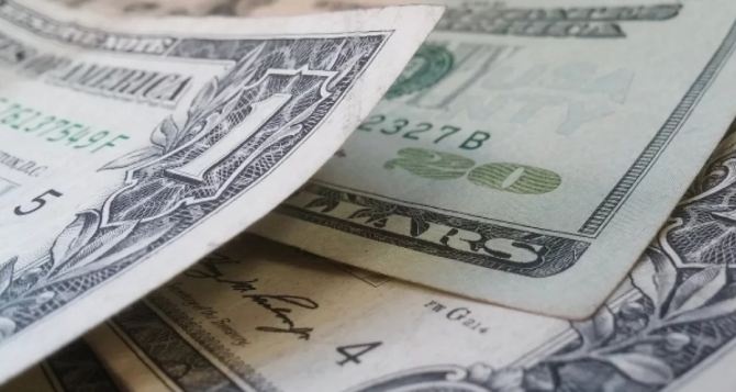 Сколько стоят доллар и евро: какой курс в обменниках