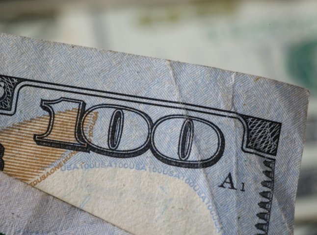 Курс долара в обмінних пунктах: скільки сьогодні коштує валюта