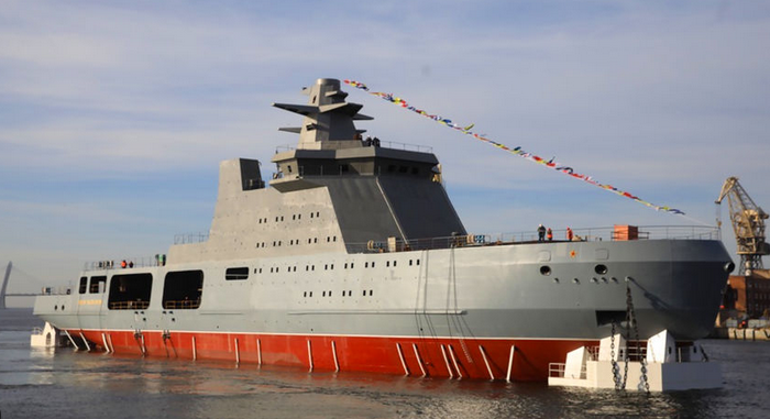 Россия вывела в море "боевой ледокол": кого будет пугать