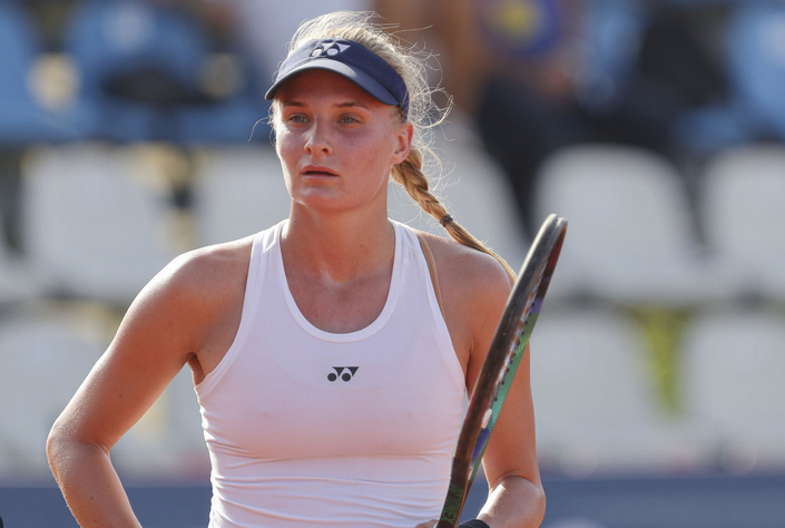 Українська тенісистка "зробила" росіянку на Вімблдоні і не потиснула суперниці руку