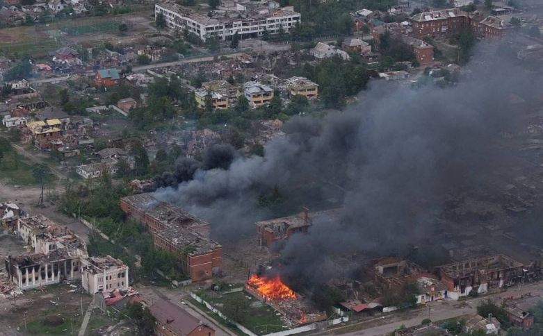 На заводі у Вовчанську в полон взяли близько 20 окупантів, які намагалися тікати, - ГУР