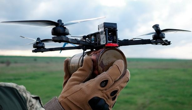 В Донецкой области в квадроцикл российского военкора попал FPV-дрон