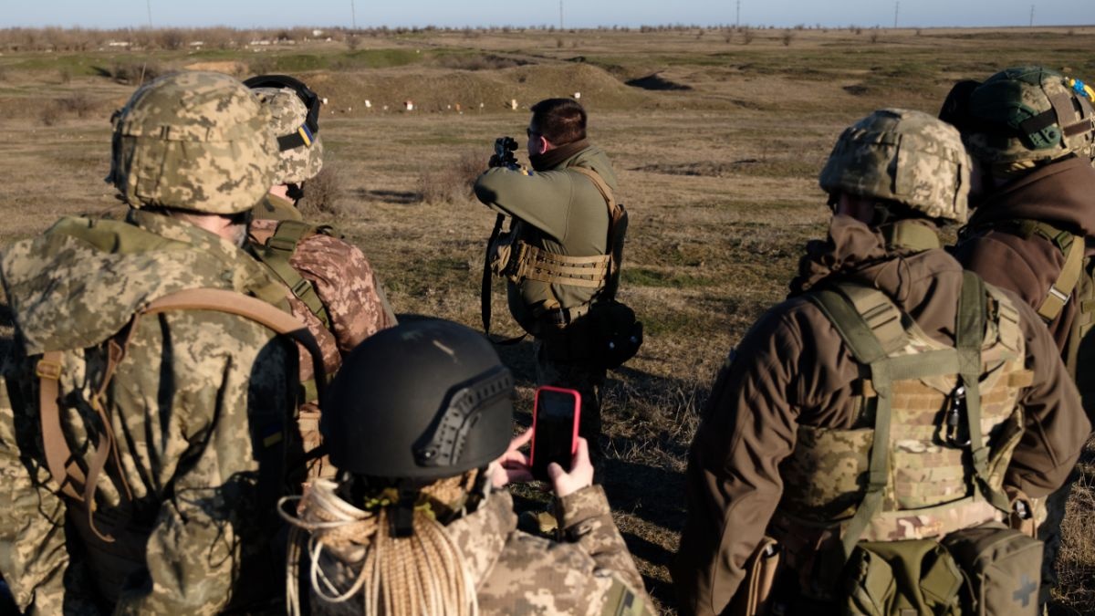 Зменшення мобілізаційного віку не змінить ситуацію на фронті, - експерт