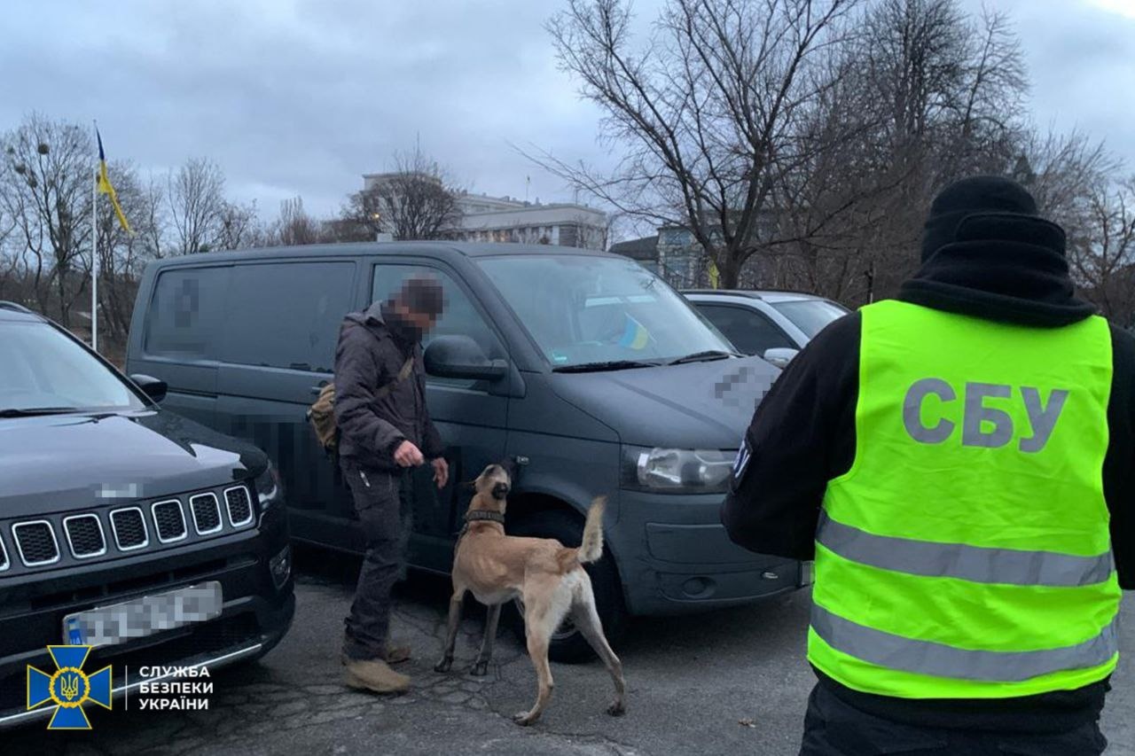 В правительственном квартале Киева вновь усилили меры безопасности