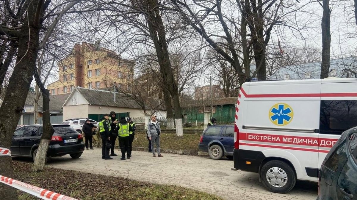 Взрыв возле ТЦК в Каменец-Подольском: в каком состоянии раненые