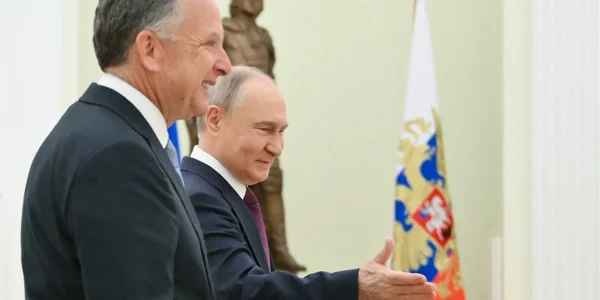 Путін впевнений, що до кінця року РФ зможе взяти під повний контроль чотири регіони України, - Bloomberg