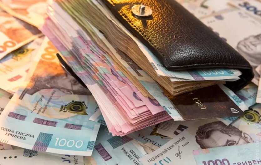 Мінімальна зарплата в Україні зросте: Мінфін назвав дату та суму