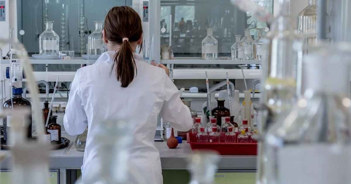 Правительство решило стимулировать деньгами выпускников медицинских вузов