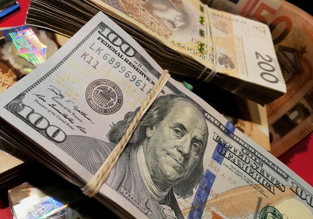 Обмінники оновили курси: скільки коштує валюта на початку червня
