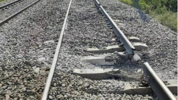 У Білгородській області тепловоз зійшов із рейок через підрив колій