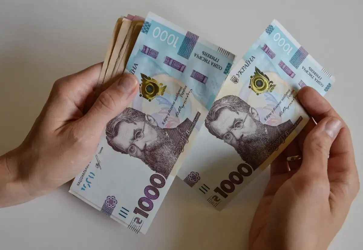Одноразовая денежная выплата: кто летом получит по 3100 грн