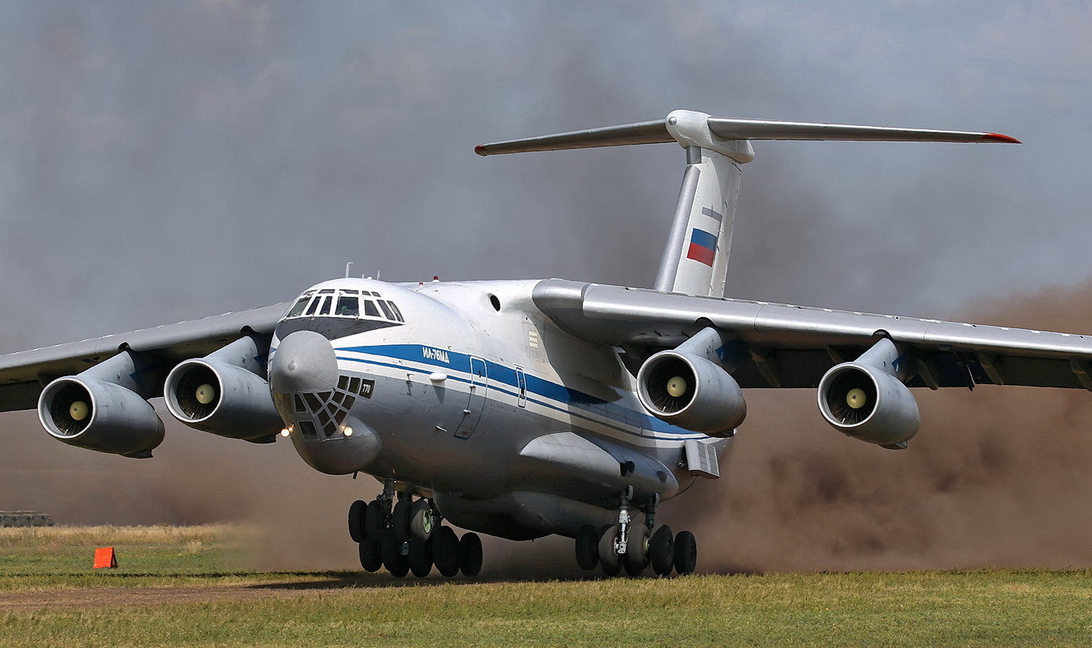 Россияне начали регулярно гонять транспортные Ил-76 на  Беларусь — аналитики