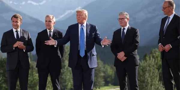 Трамп достроково залишив саміт "Великої сімки" в Канаді