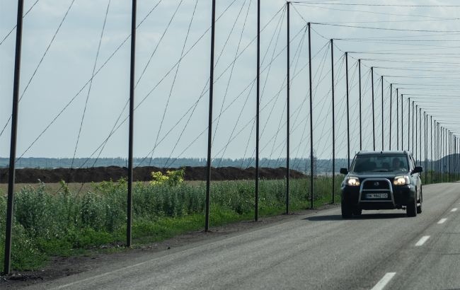 У Сумській області дороги вирішили накрити антидроновими сітками
