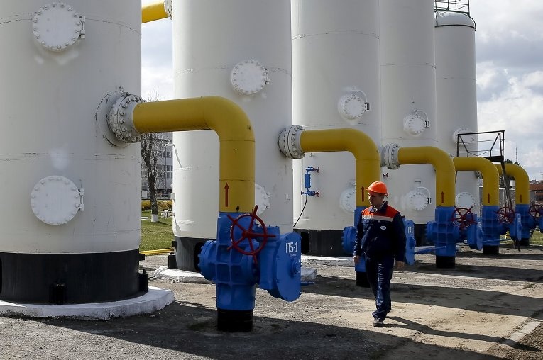 Украина будет вынуждена увеличить импорт газа: хватит ли "голубого топлива" на зиму