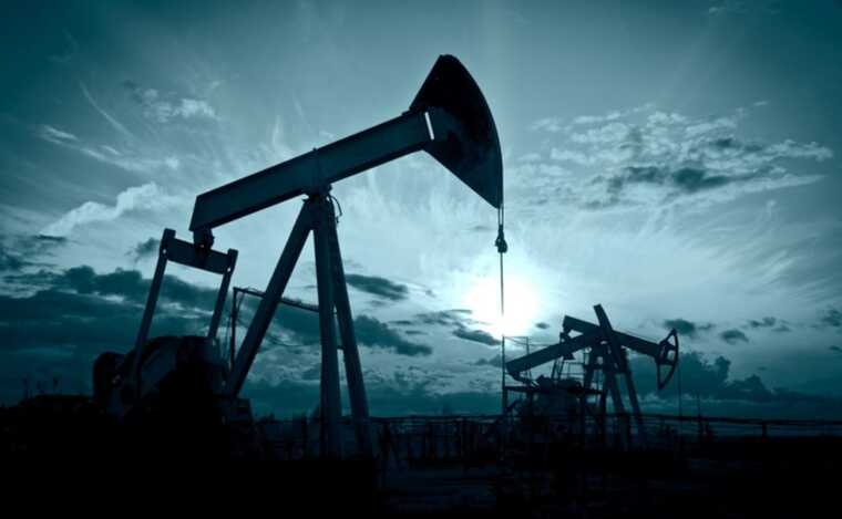 Ціна на російську нафту знову впала нижче "стелі" у 60 доларів за барель
