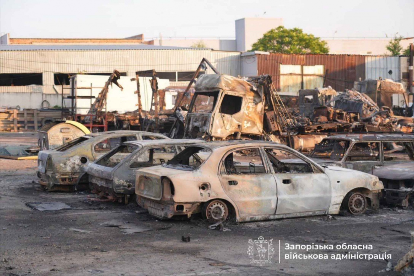 Россия ночью атаковала Запорожье, в городе разгорелись пожары