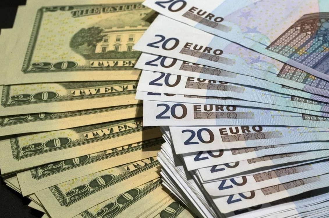 Вартість долара та євро: які курси в обмінниках