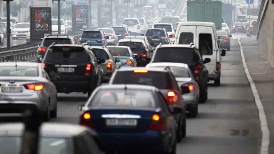В Україні зріс попит на вживані авто з-за кордону