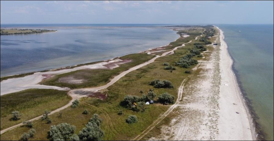 Над Кинбурнской косой подняли украинский флаг - появились первые детали