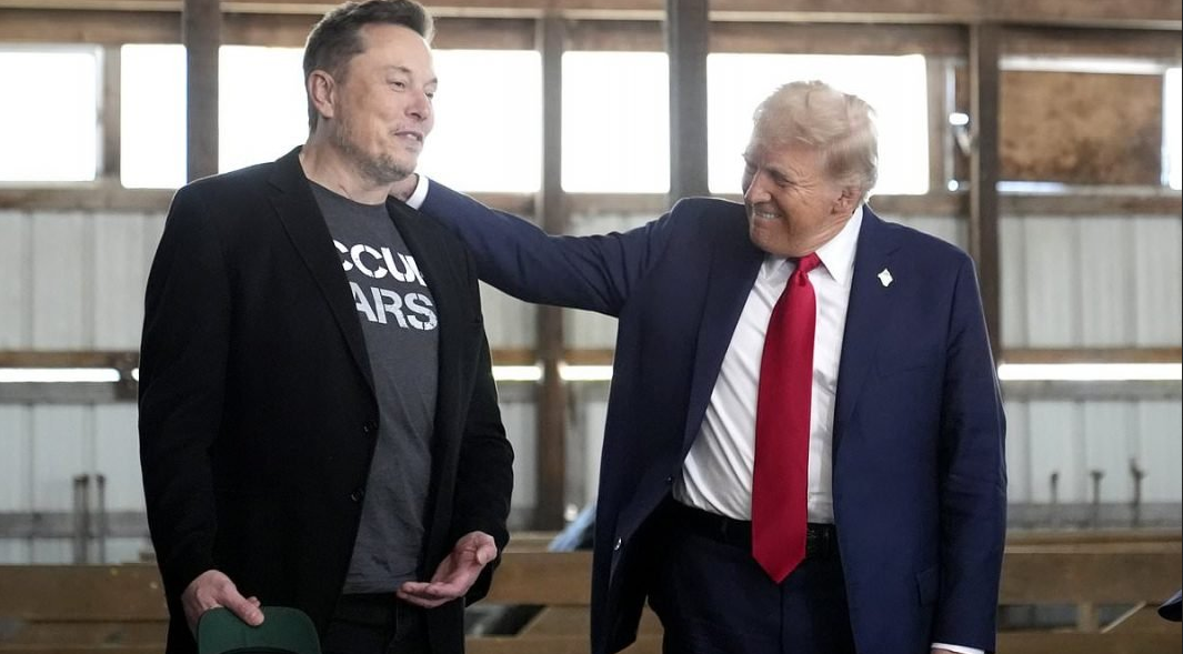 Адміністрація Трампа передумала розривати контракти SpaceX Маска