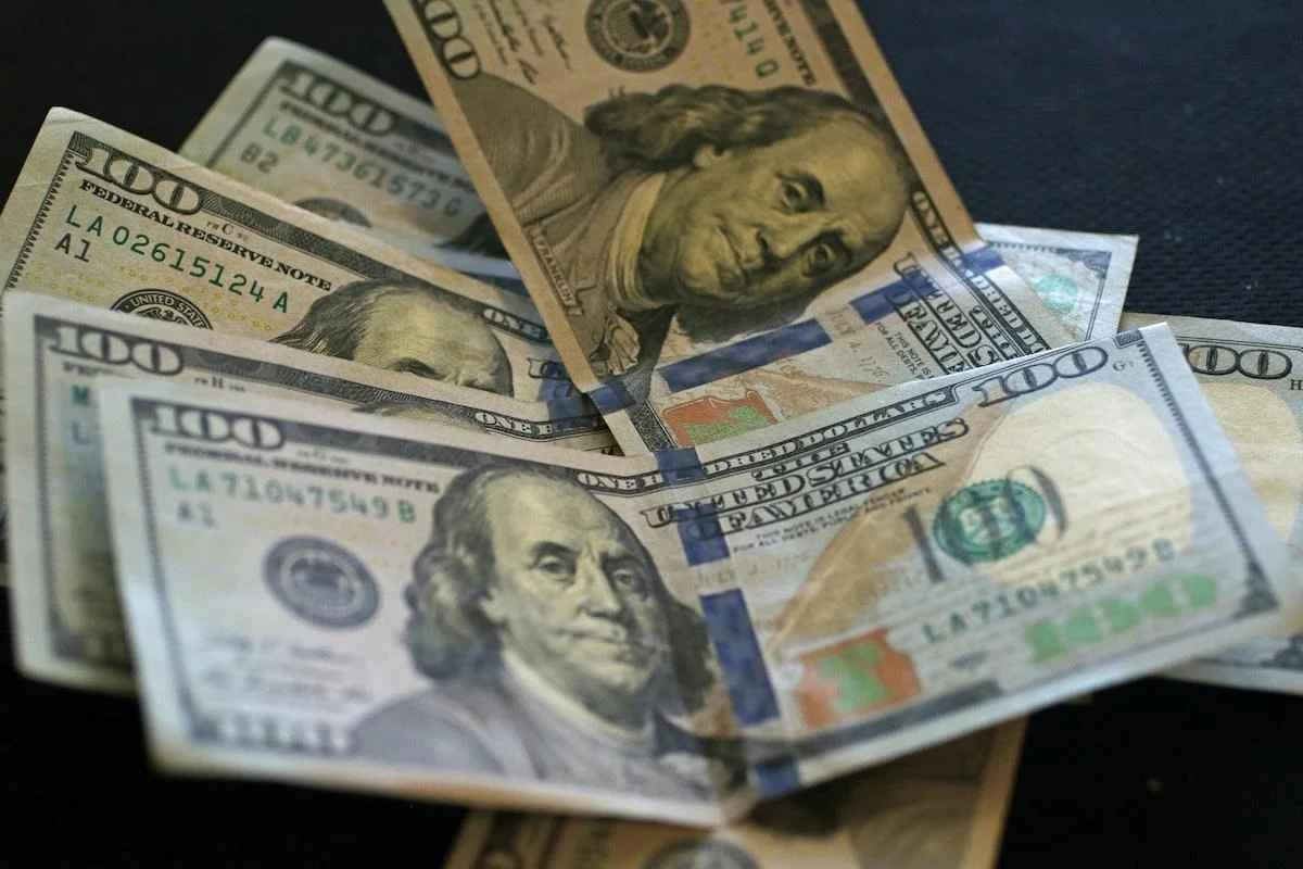 Курс долара та євро: скільки коштує валюта в обмінниках