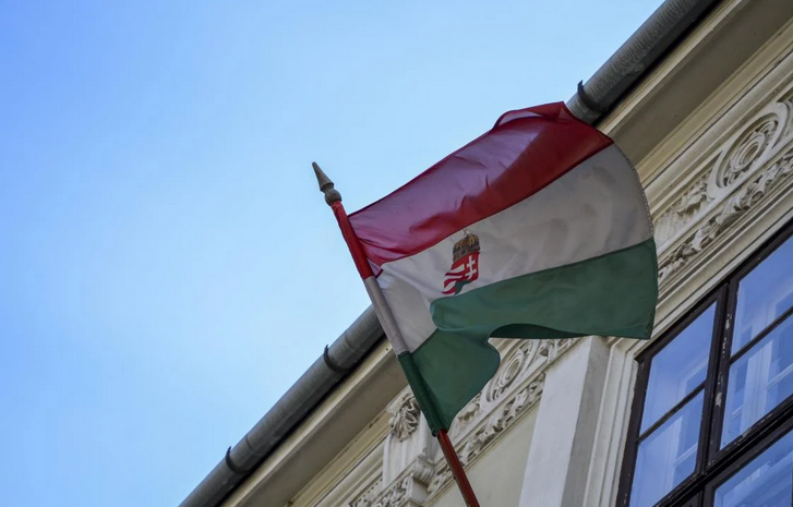 Венгрия хочет судить мужчину за службу в ВСУ