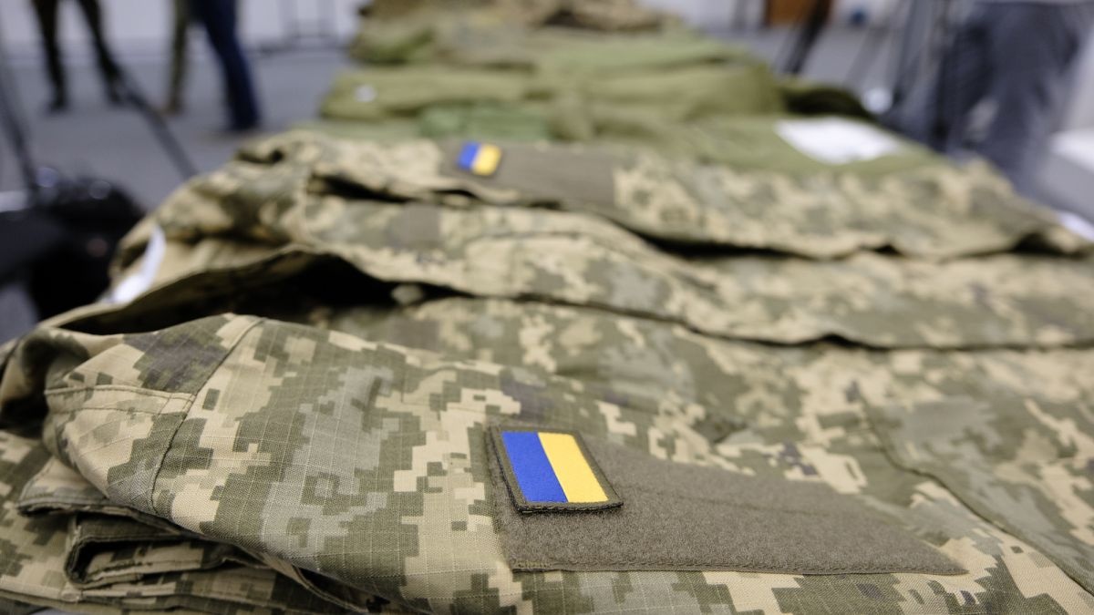 Контракт із ЗСУ для 60+: новий закон викликає занепокоєння, - юрист