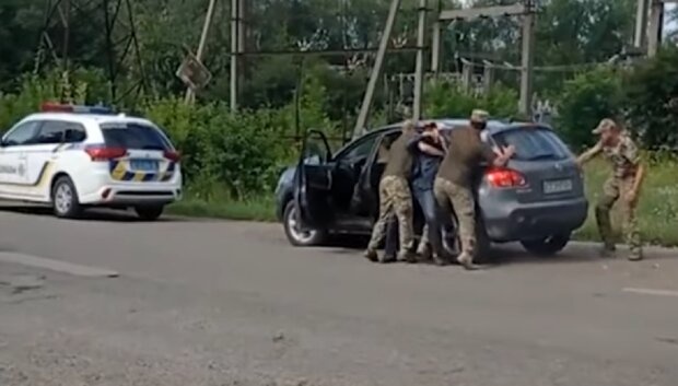 "Групи оповіщення" ТЦК зобов'яжуть носити бодікамери, - Шмигаль