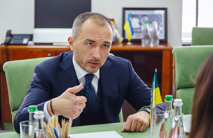 Отказ от доллара: глава НБУ озвучил условия привязки гривни к евро