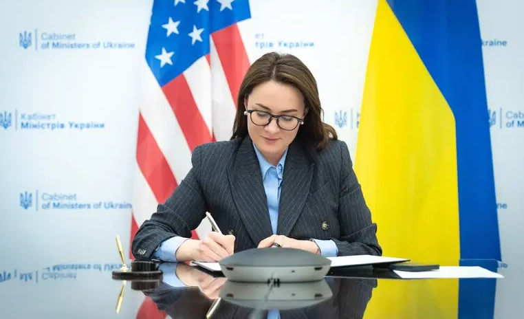 Кабмін готовий затвердити постанову про виїзд за кордон чоловіків 18-22 років до кінця тижня - Свириденко