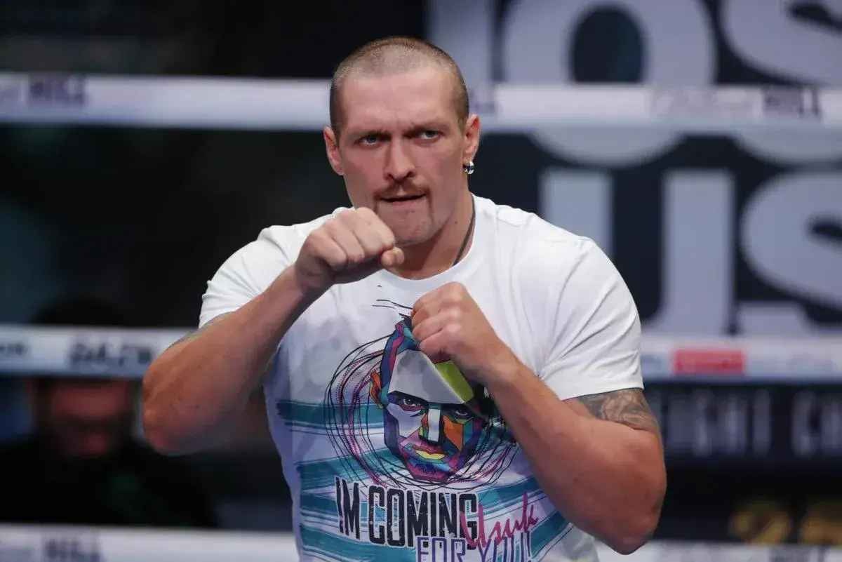 Усик вошел в десятку самых богатых боксеров в истории