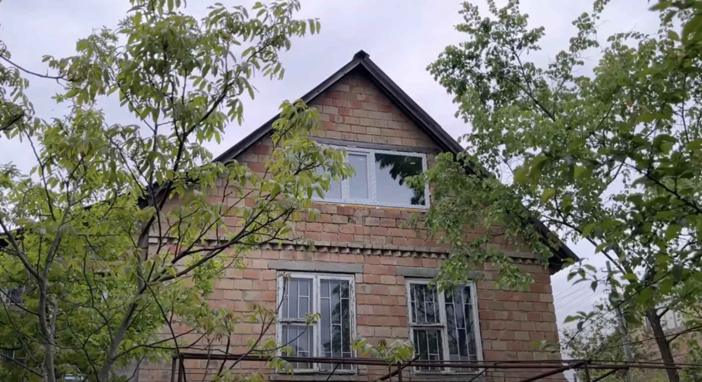 "Максимально счастлив от того, что происходит": пара из столицы перебралась в село в заброшенный дом