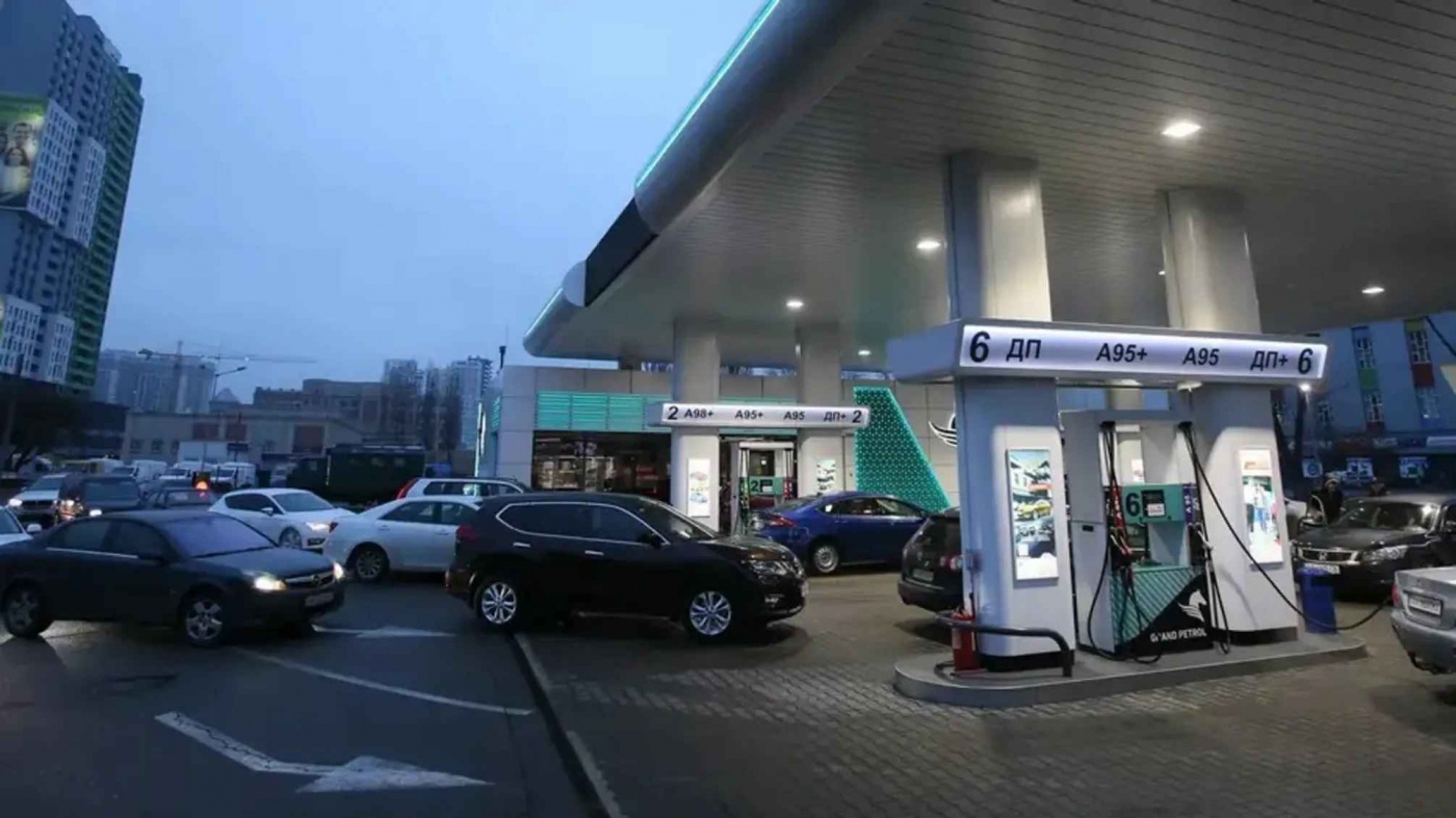 В регионах РФ исчезает бензин: где наблюдается дефицит топлива