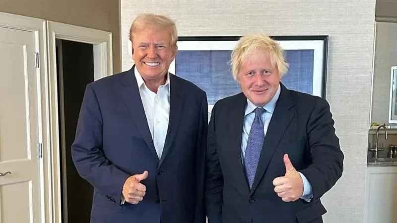 Джонсон намекнул, как Трамп может завершить войну в Украине