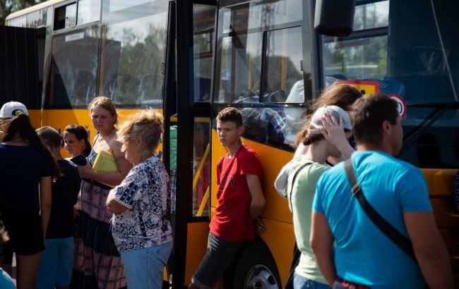 На Дніпропетровщині оголосили примусову евакуацію для мешканців ще 18 сіл