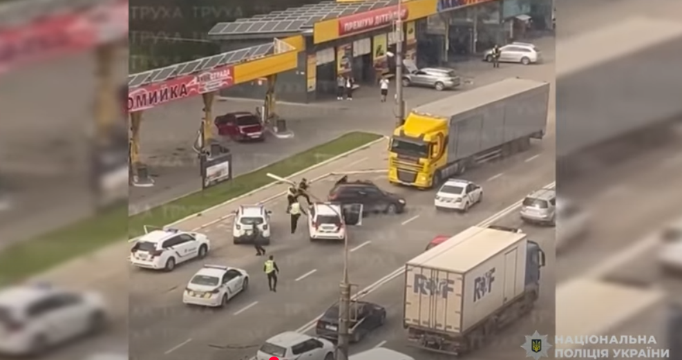 В Тернополе пьяный "тцкашник" устроил масштабную аварию и погоню с полицией