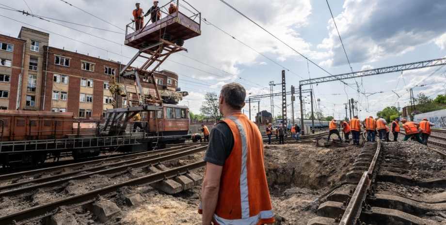 Українські роботодавці скаржаться на дефіцит кадрів: скільки грошей готові платити